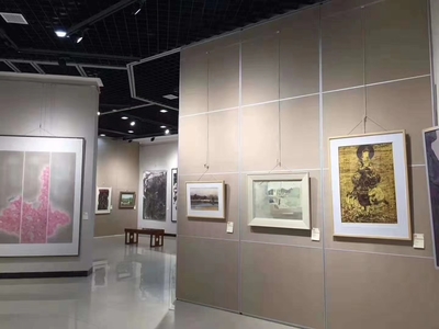 美術(shù)館活動展板設(shè)計(jì)生產(chǎn)廠家 價(jià)格、廠家選擇與隔斷美術(shù)設(shè)計(jì)解析